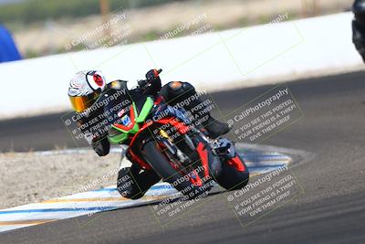 media/Sep-20-2025-TrackDaz (Sat) [[27f0cde673]]/B Group/1220pm (Turn 1)/
